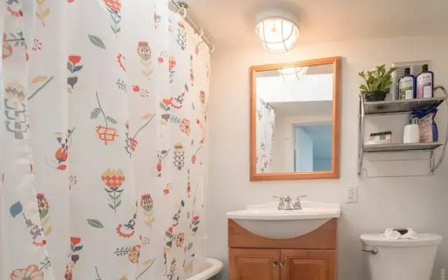 Carriage House Studio Bedroom 1 Bathroom Home