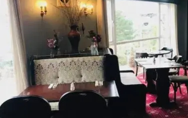 The Inn For All Seasons