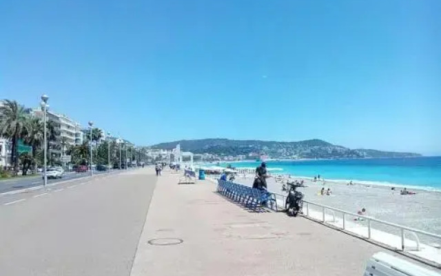 Seaside - Cosy Studio Balcony-AC