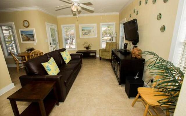 Sea La Vie 2CD - 1 Br Condo