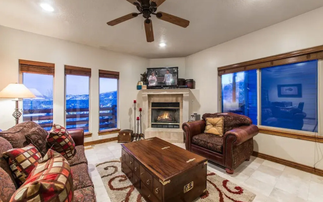 Bear Hollow Beauty - 4 Br Townhouse