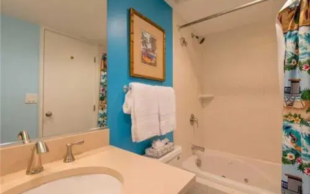 Kaanapali Shores #159 2 Bedroom Condo by RedAwning