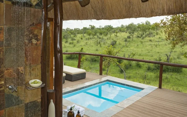 Royal Madikwe Luxury Safari Lodge