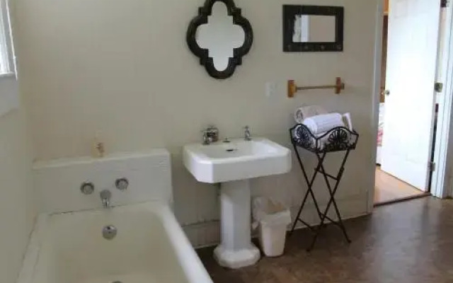 Market House - Pahala Plantation Cottages
