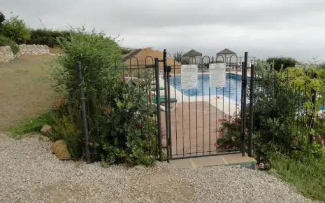 Cantueso Rural Cottages And Restaurant