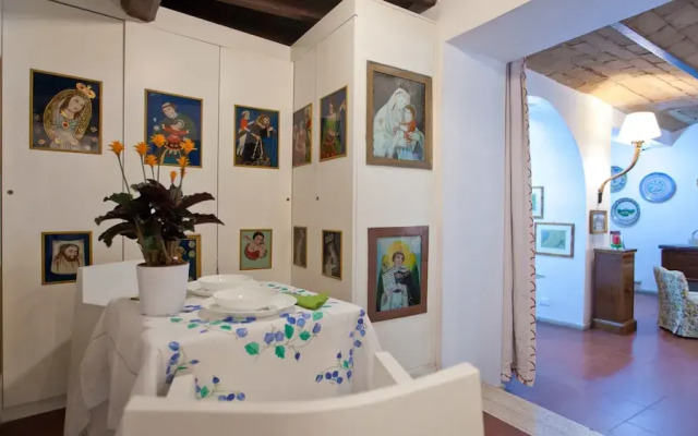Rental in Rome Arco Ciambella Studio