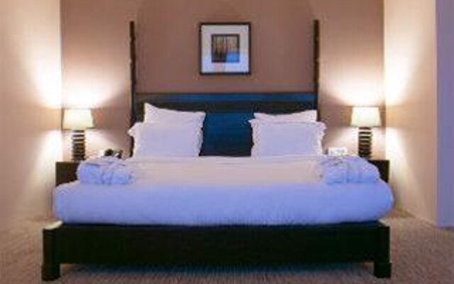 Sea Breeze Residences & Hotel