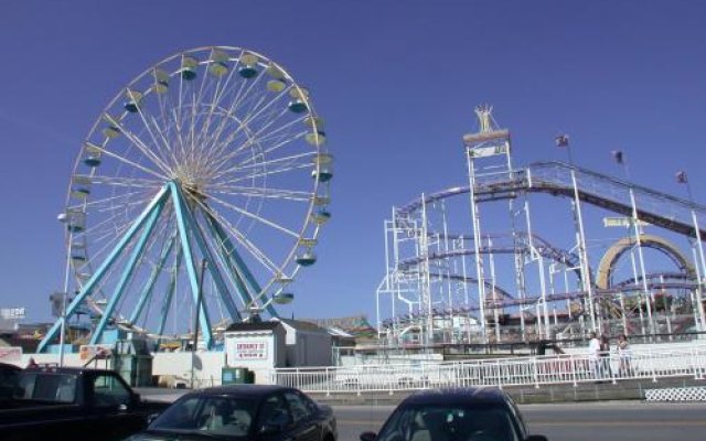Sea Sands 104
