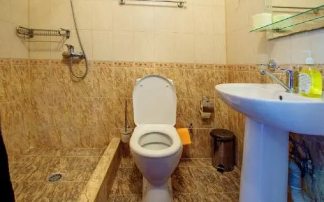 Guest House on Kabardinskoy 1