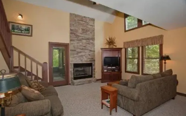 Beech House - 2 Br home by RedAwning