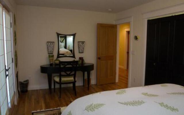 Sunset - 5 Br home by RedAwning