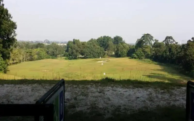 Kamunting Golf @ Jana View Condotel