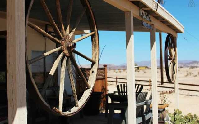 Godwin Ranch by Joshua Desert Retreats