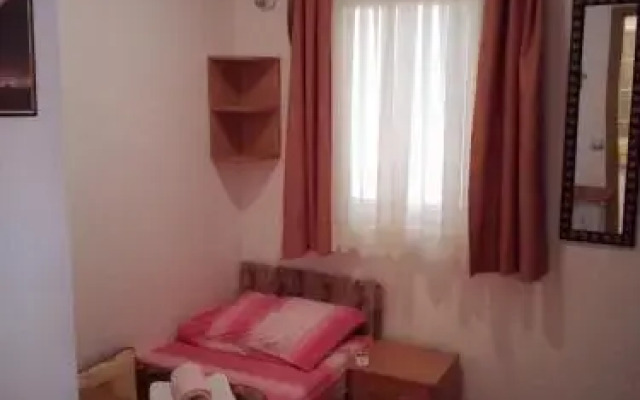 Quo Vadis Bed and Breakfast