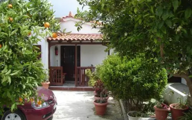 Magda Studios & Apartments