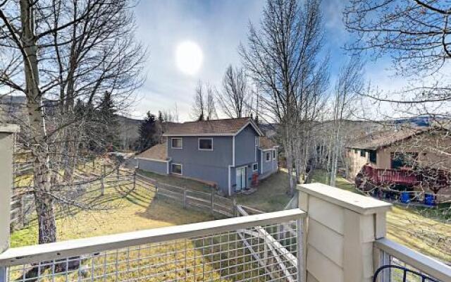 22 Wellington Lane Townhouse Unit 4