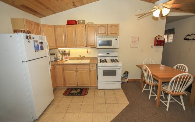 1693 - Moonridge Getaway