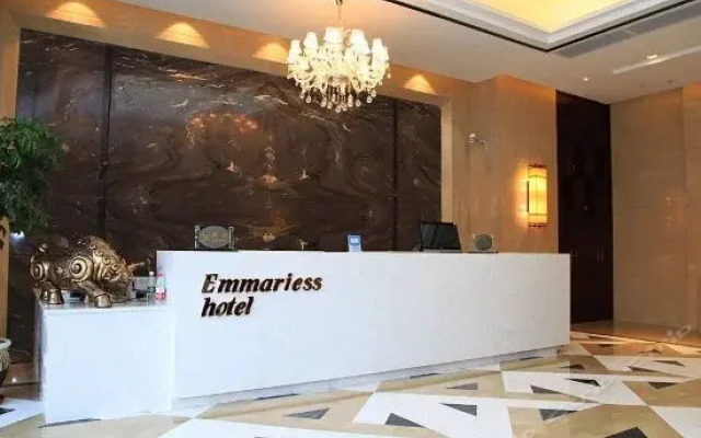 Emma Riess Hotel