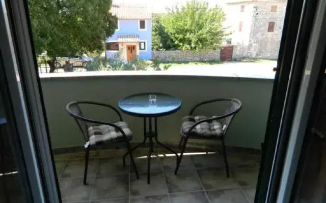 Holiday House Olania
