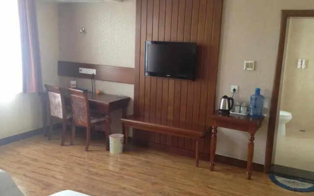 Izunco Inn Qingdao TV Mansion