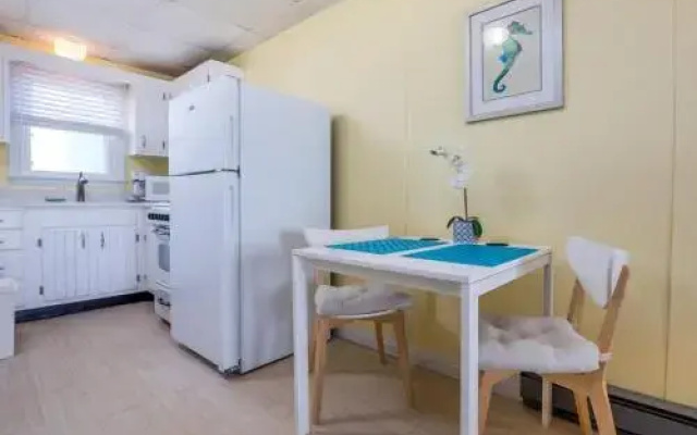46th St Windjammer 305 1Br Studio