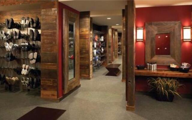 Diamond Peak Penthouse 616