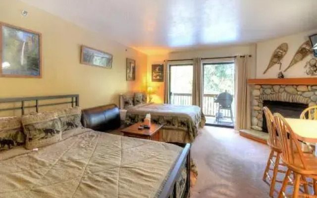 Yosemite West Condos & Properties - 1BR/1BA