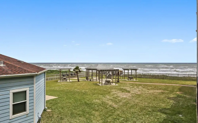Seascape 2119 1 Bedroom Condo by RedAwning
