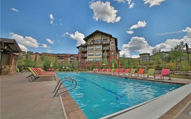Base Camp One 416C Penthouse - 3 Br Condo