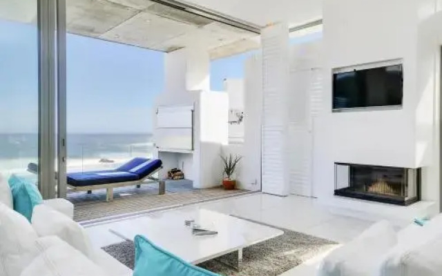 15 Views Penthouse