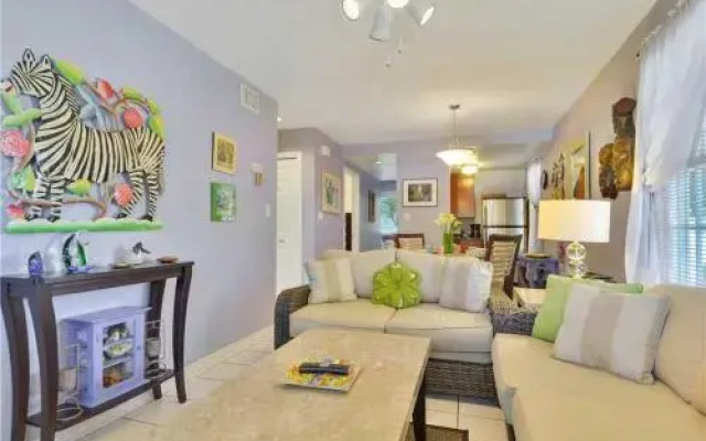 Lavender Jungle (Condo)
