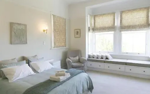 Auld House B & B