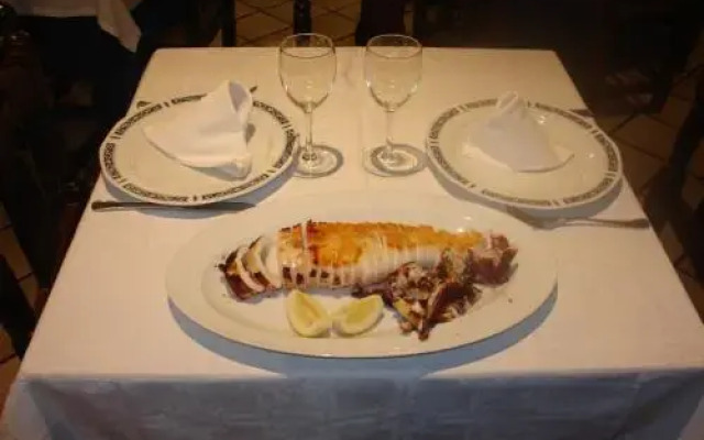 Hostal - Restaurante Playa Azul