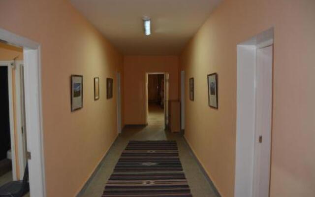 Azoyan Holiday Resort