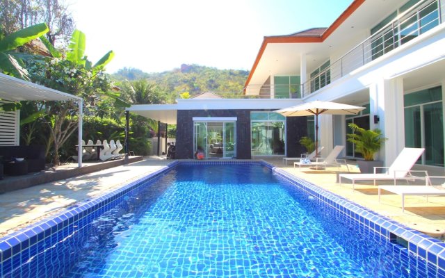 Phu Montra Luxury Sea View Mansion