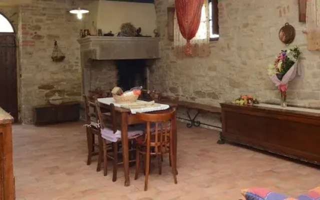 Borgo Di Cortolla