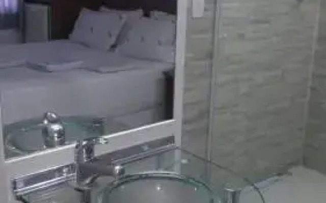 Delirius Motel - Adults Only