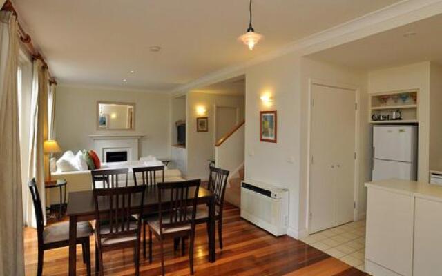 Villa Executive 2br Shiraz Resort Condo located within Cypress Lakes Resort (nothing is more central)