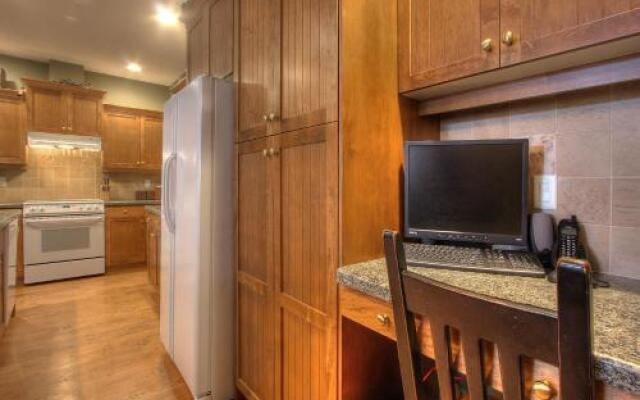 Treetops Ski Luxury Townhouse