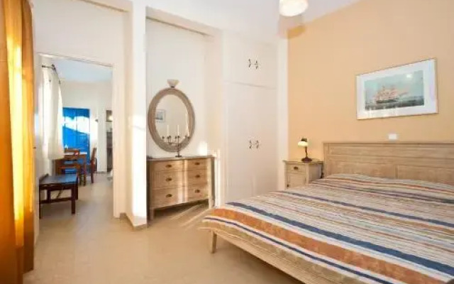 George's beach studios Aliki Paros