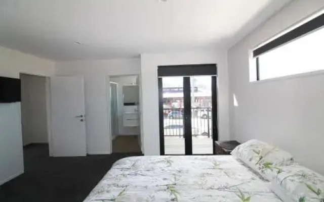 Frederick Apartment by the Stadium