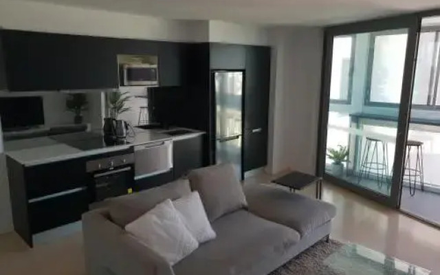 Modern Northbridge Apartment