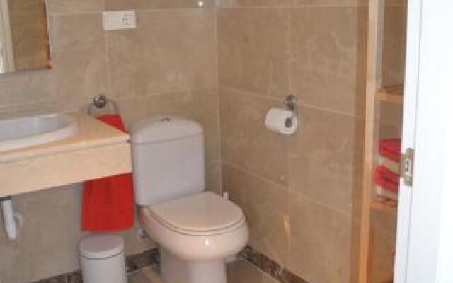 2114-Apt with nice terrace with pool view