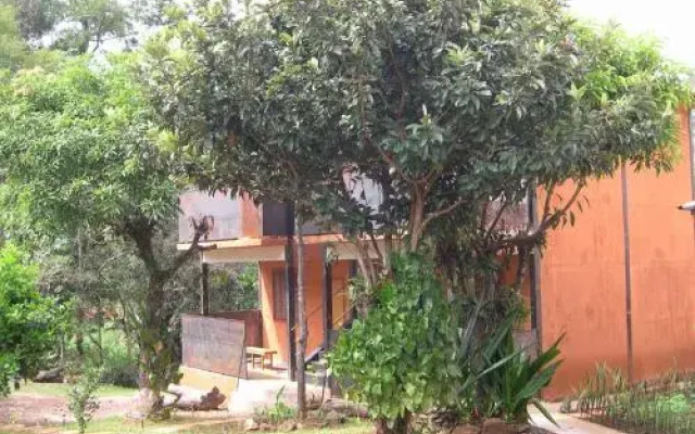 Tiô Isolda Artes & Hospedaria