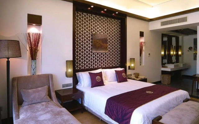 Huanxiu Resort And Spa