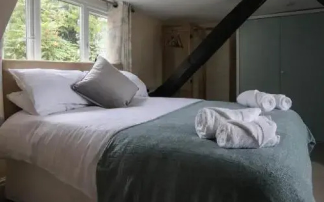 Rhos Uchaf. Country House. B+B