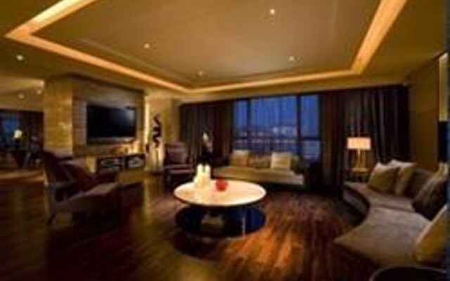 Fortune Land Hotel