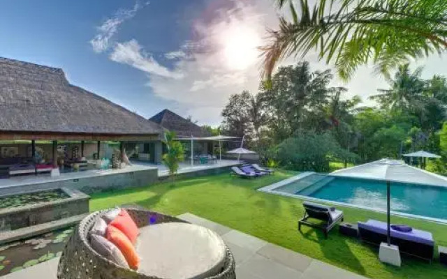 The Chalina Estate