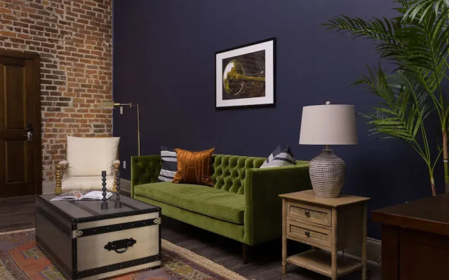 Vintage 1BR Central Business District Suites by Sonder