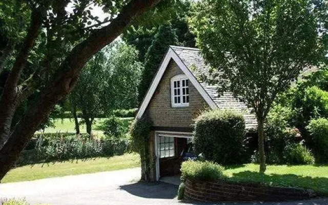 Medlar Cottage